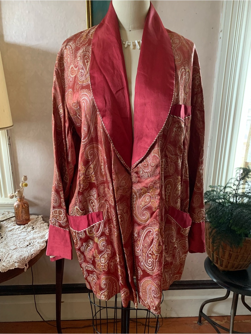Vintage Red Paisley Shawl Collar Smoking Jacket Silk